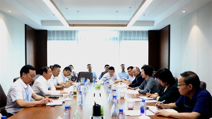省委組織部副部長、省人社廳廳長周麗寧一行來集團調(diào)研指導(dǎo)工作