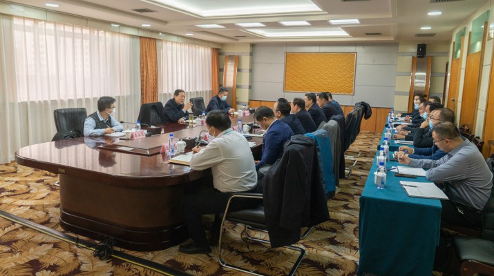 省政府國資委黨委書記、主任吳萬華到蘭州飯店調(diào)研